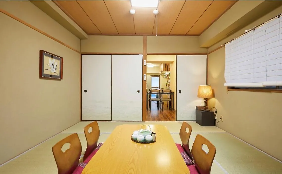 Apartment クレスト池袋101